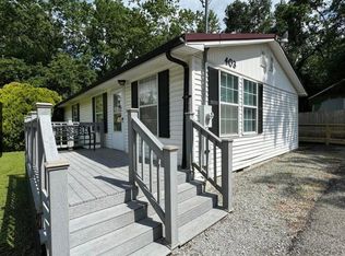 403 S Center St, Grove, OK 74344