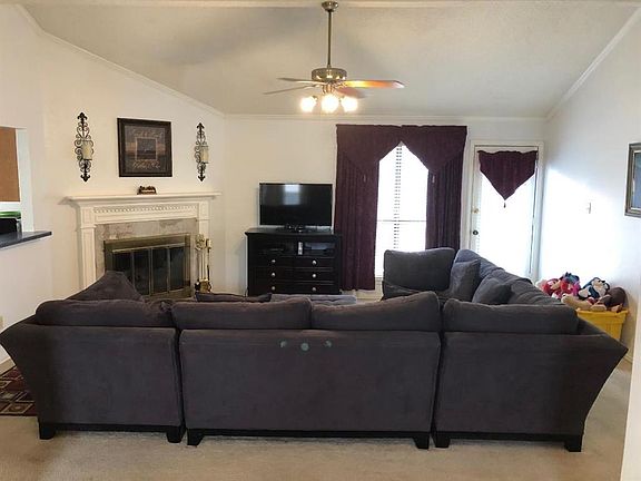 2nd image of 1009 Morrison Dr