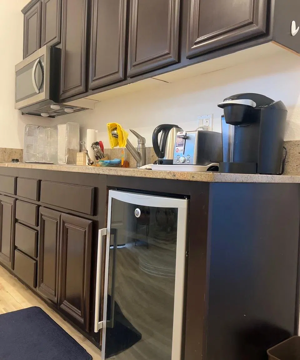 1 bed, 650 sqft, $2,100 — Photo 3