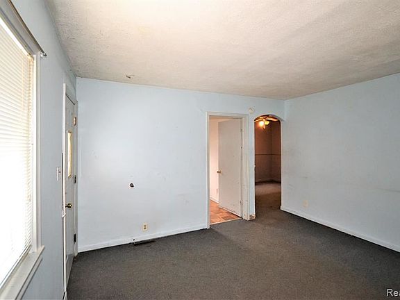 3rd image of 1704 Academy Ave