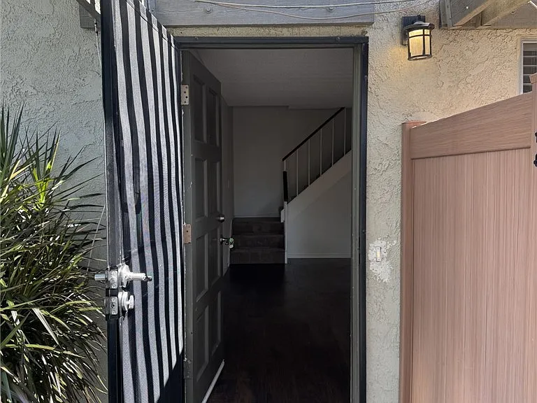 16748 Cedarwood Cir — Photo 2