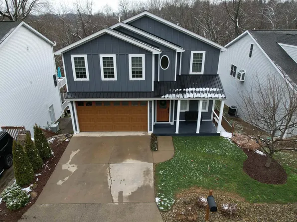 707 Park Side Ln, Morgantown, WV 26501