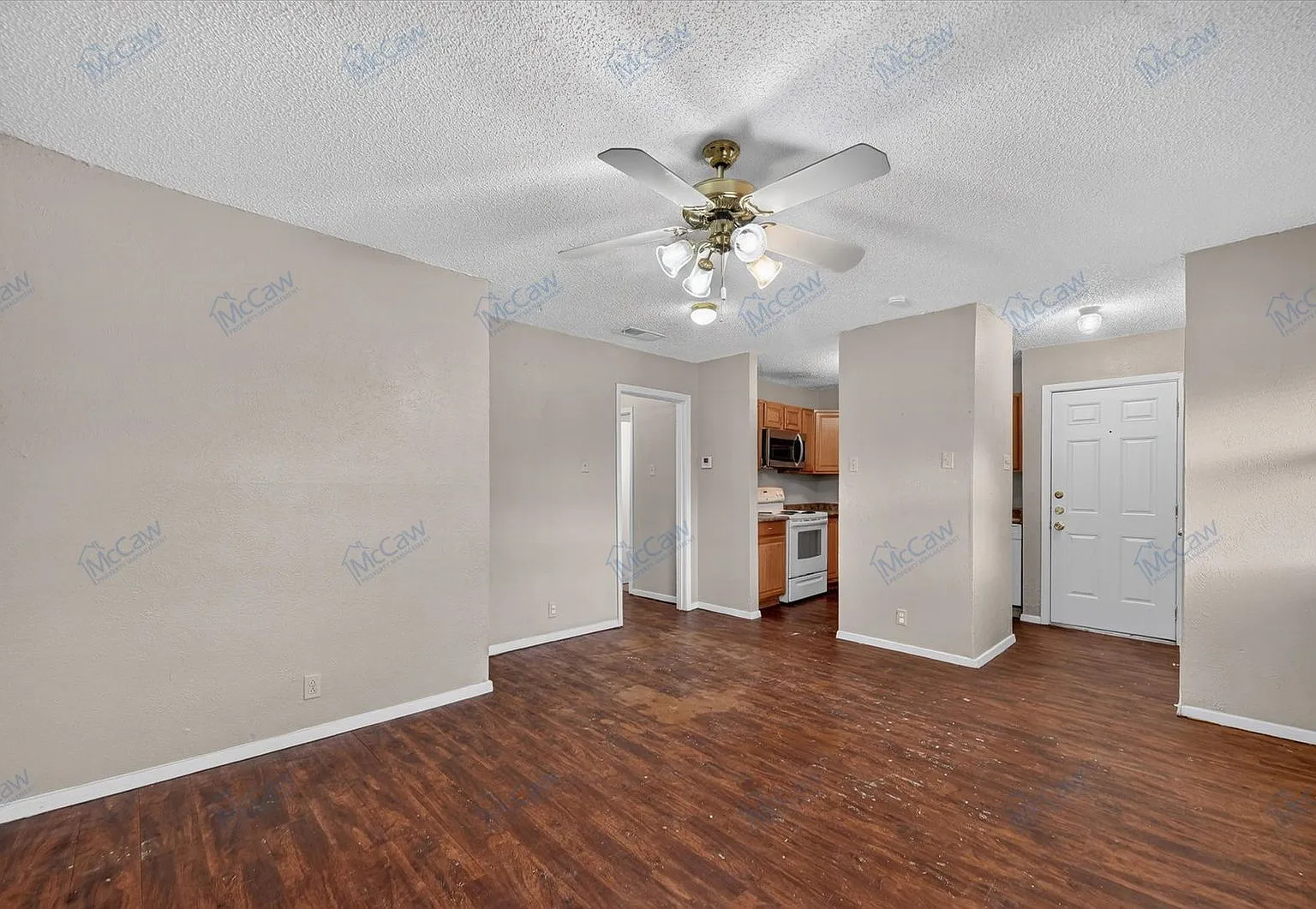 2 bed, 1.0 bath, 840 sqft, $1,395 — Photo 4