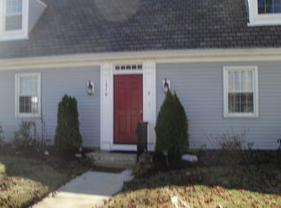 121D Lowell Ln, Monroe Township, NJ 08831