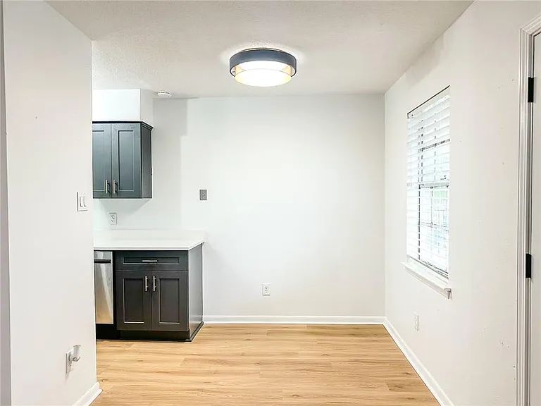 800 Martin Behrman Ave #205 — Photo 9