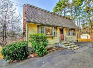 2 Glenridge Rd, Sturbridge, MA 01566