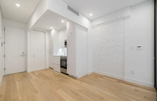 Rented by REAL New York | media 10