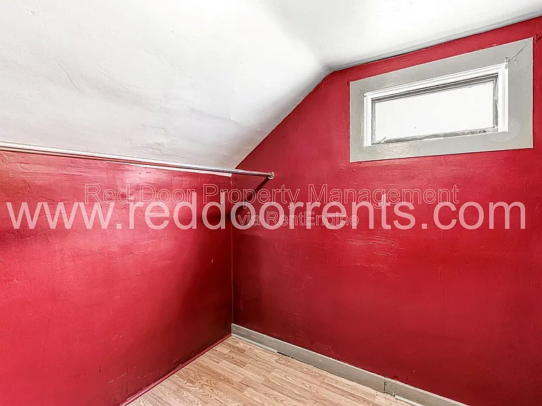408 N Oakland Ave #B — Photo 6