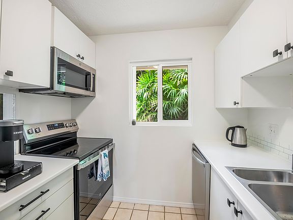 2nd image of 78-6800 Alii Dr APT 29