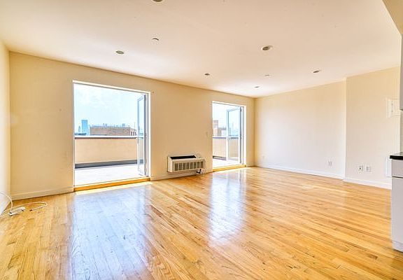 2nd image of 2315 Astoria Blvd