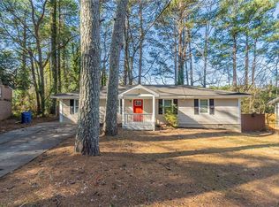 3881 Bonnie Ln SE, Hapeville, GA 30354