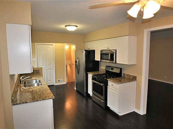 5th image of 5005 W 105th St