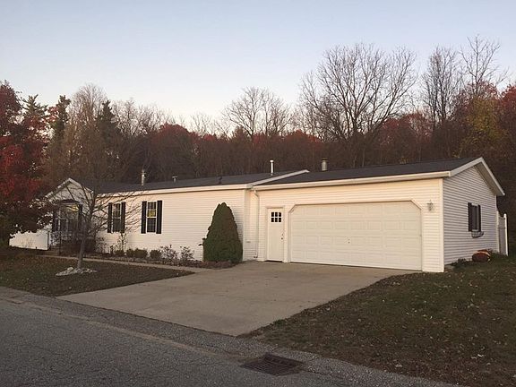 2nd image of 951 Sandhill Dr