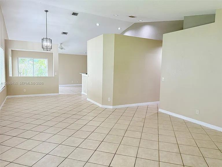 1530 Canary Island Dr — Photo 7