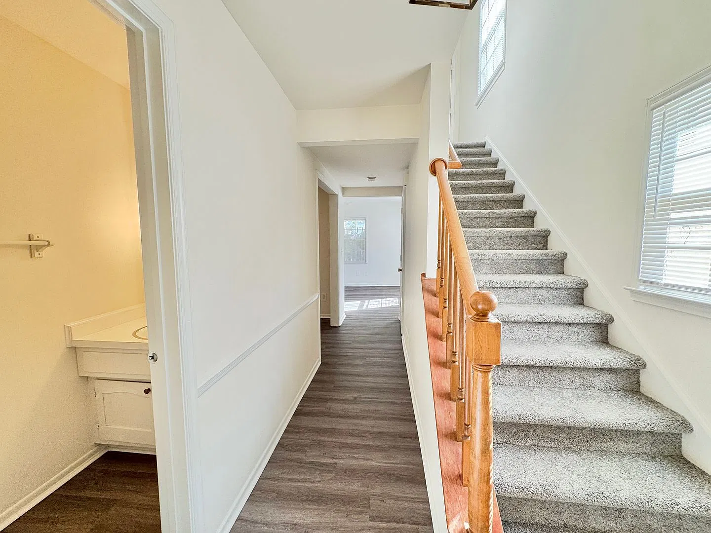 2 BR End Unit Townhouse with Covered Back Patio off Lawndale — Photo 2