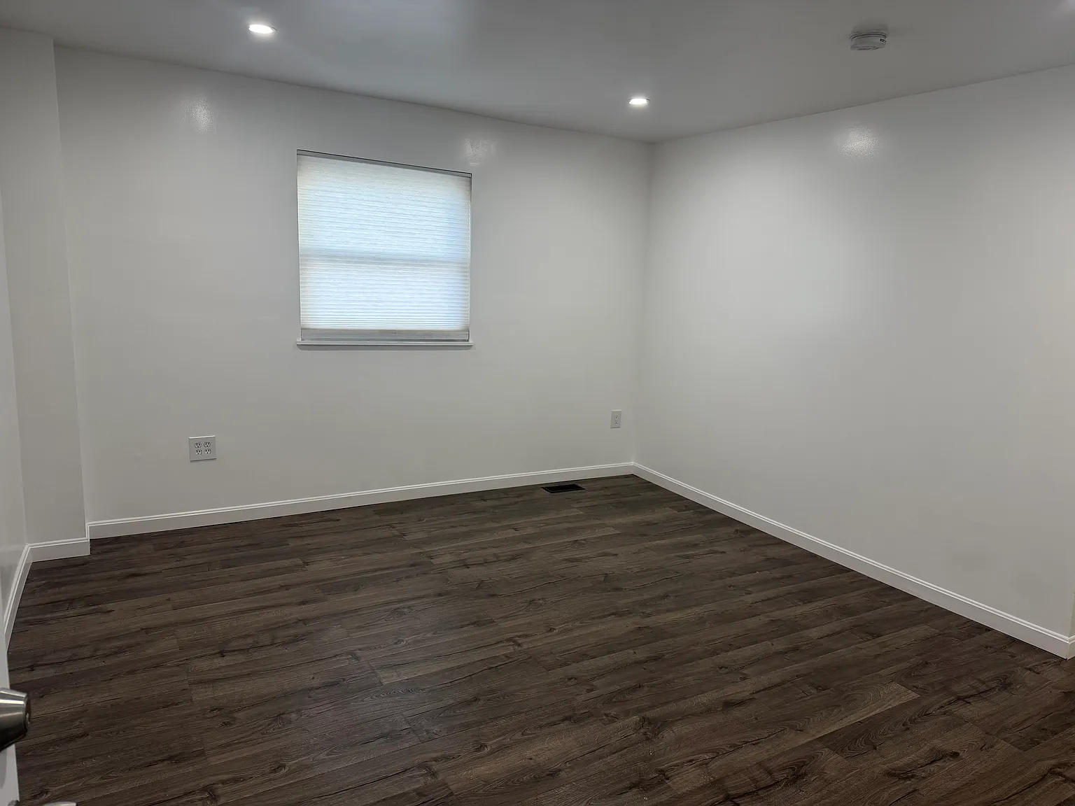 61 Orient St — Photo 2