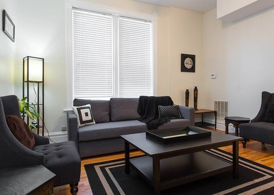 1st image of 1456 N Maplewood Ave APT 1R