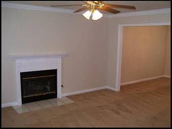 4th image of 1448 Randall Park Dr