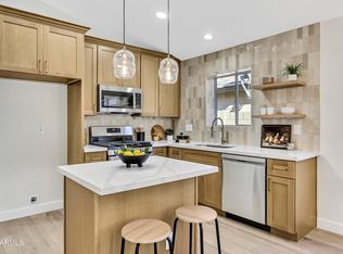 4625 E Abraham Ln, Phoenix, AZ 85050