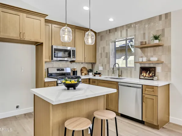 4625 E ABRAHAM Lane, Phoenix, AZ 85050