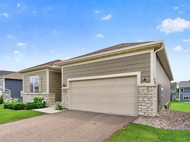 1939 Mulberry Ln — Photo 26