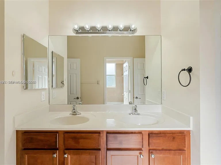 16946 SW 90th Terrace Cir — Photo 25