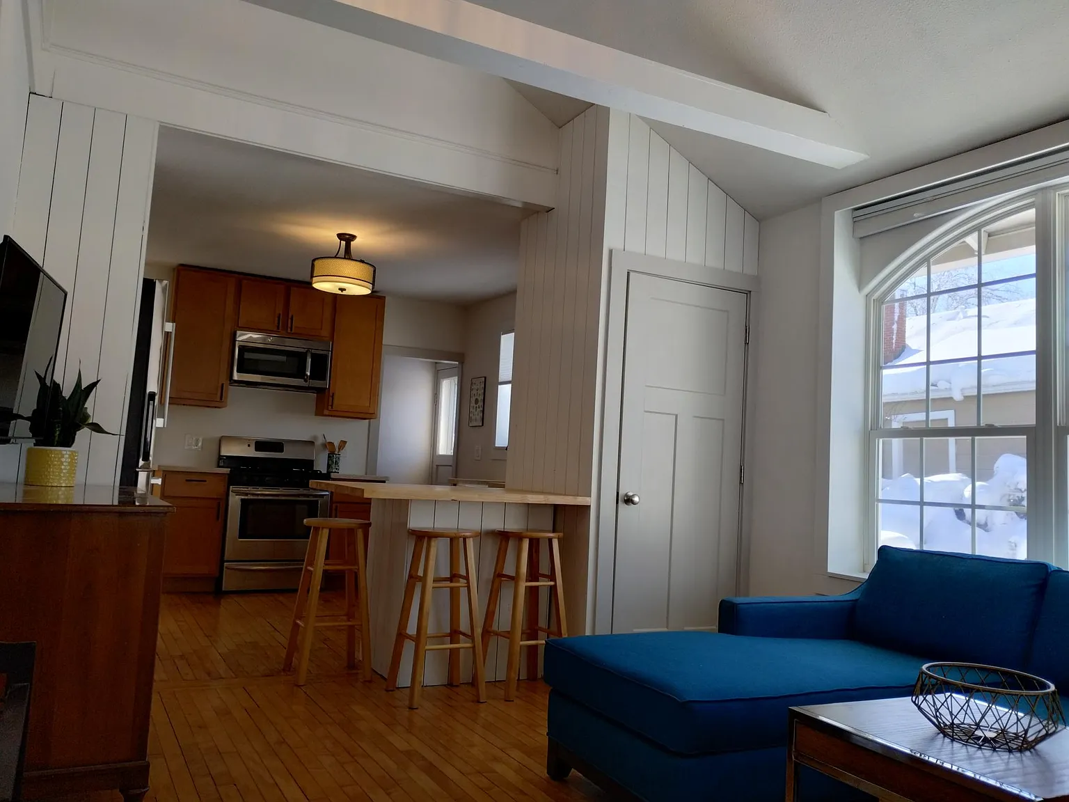 2 bed, 726 sqft, $1,600 — Photo 4