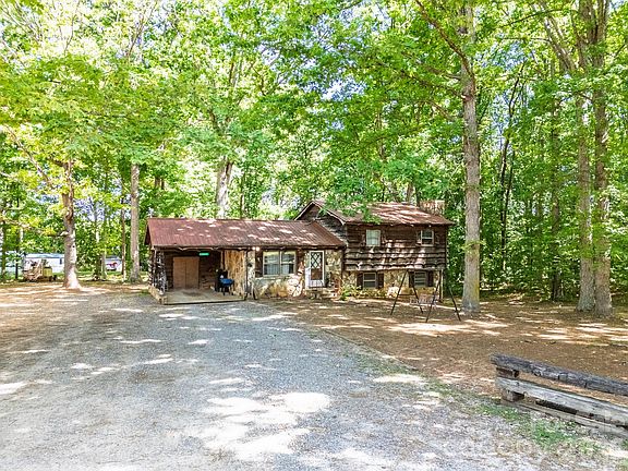 4th image of 145 Nathaniel Ln