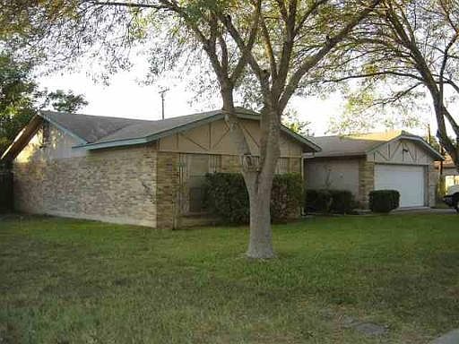 2nd image of 7703 GLEN MONT DR