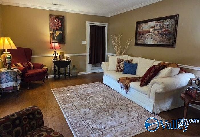 1st image of 2437 Halifax Pl SW