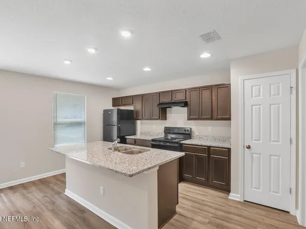 118 THOMAS Avenue, Jacksonville, FL 32218