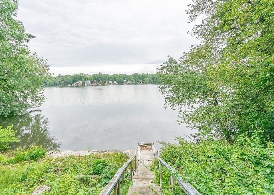 15 Hillcrest Rd, Wrentham, MA 02093 Zillow