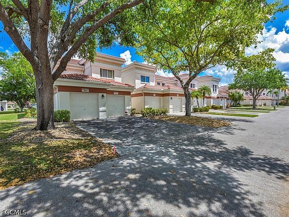 3rd image of 13191 Oakmont Dr APT 1
