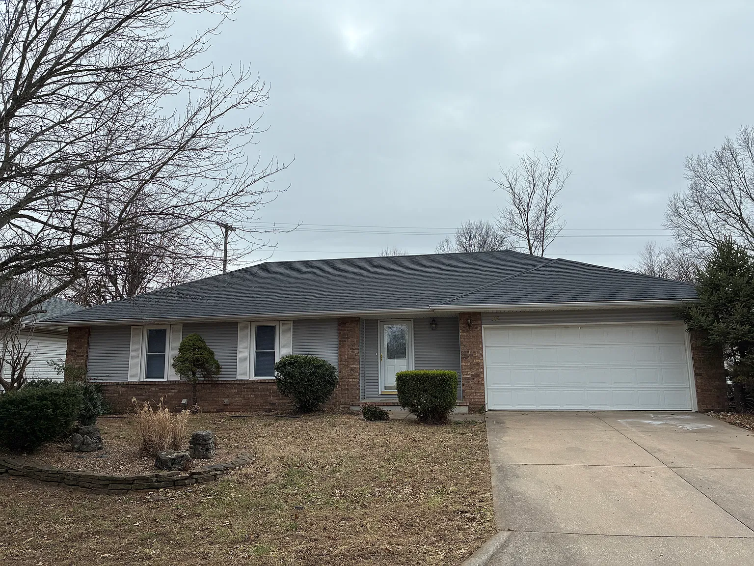 3 bed, 1336 sqft, $1,575 — Photo 1