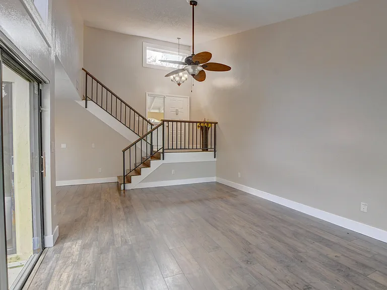 6165 Belleza Ln — Photo 6