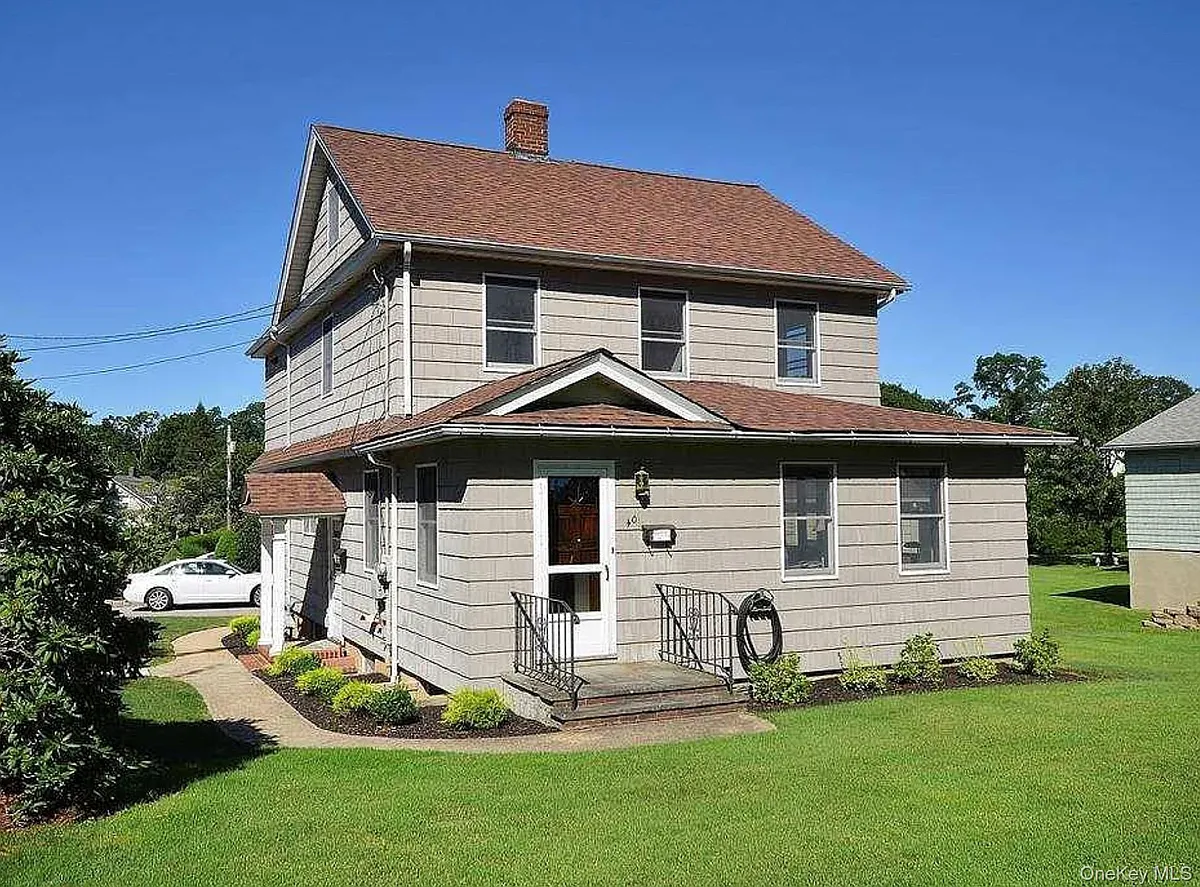 Building Photo - 40 Perry Ave