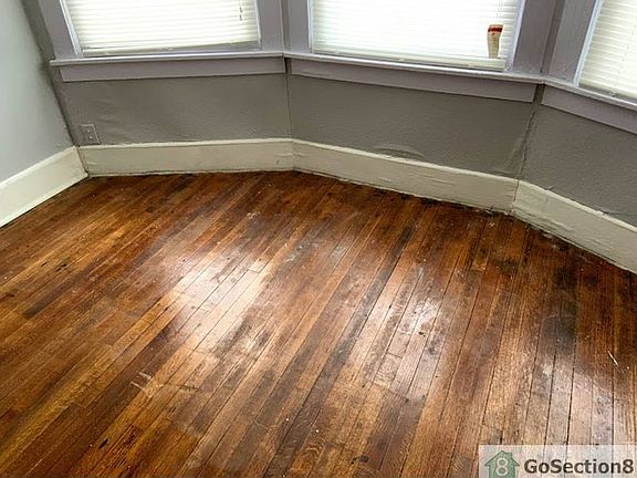 4th image of 2713 Wheaton Ave