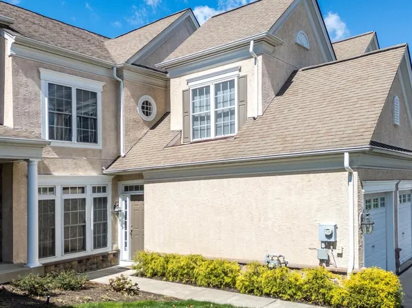374 Primrose Dr, Lansdale, PA 19446