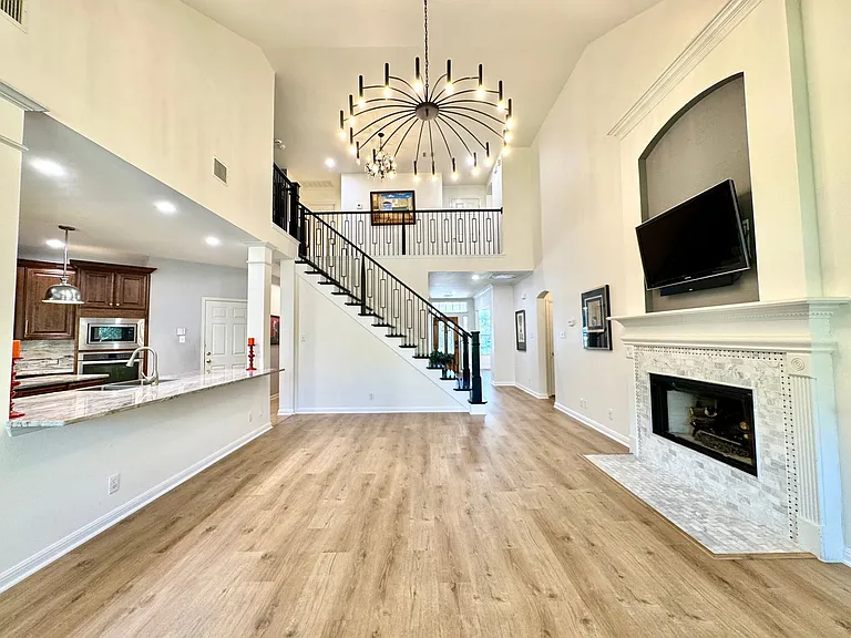 2911 Dason Ledge — Photo 9