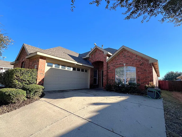 7909 Elk Mountain Trl — Photo 1