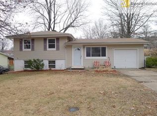 317 Georgia Ln, Liberty, MO 64068