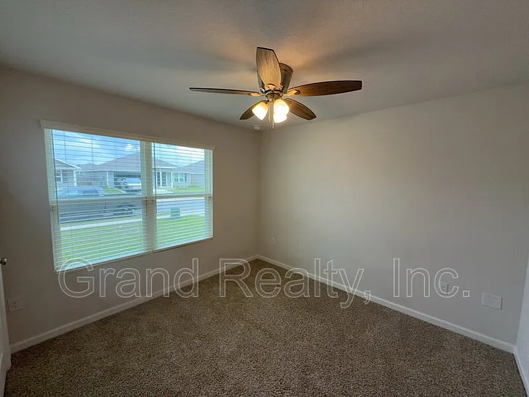 4407 White Cedar Ct — Photo 4