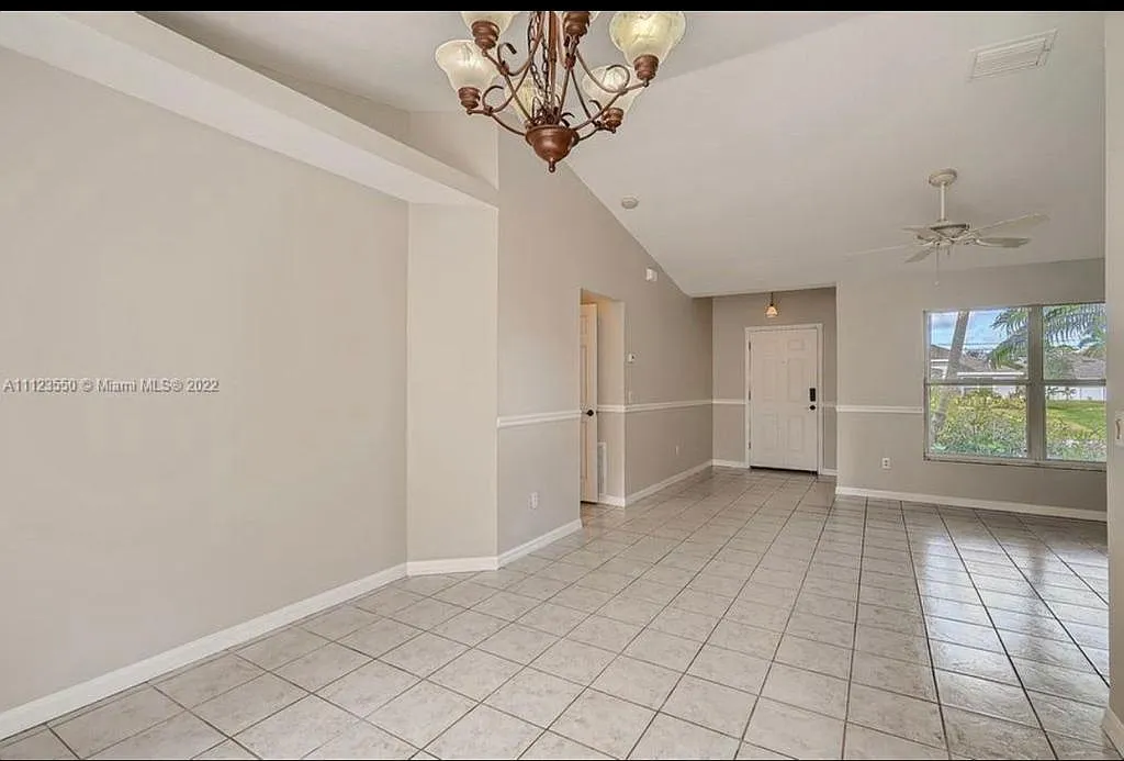 3309 SW Frankford St — Photo 2
