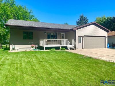 904 N Washington Ave, Dell Rapids, SD, 57022