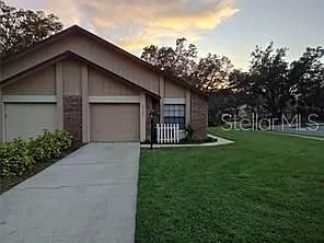 3 bed, 2.0 bath, 1116 sqft, $1,950 — Photo 2