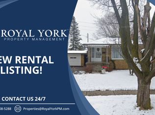 65 Tedford Dr #2, Toronto, ON M1R 1M2