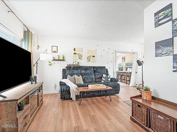 5th image of 5136 MARLENE Avenue