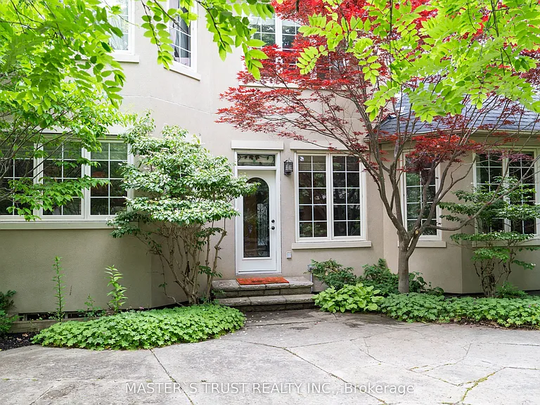 678 Saint Nicholas Ct — Photo 48