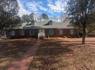 2717 Westbrooke Dr, Kinston, NC 28504