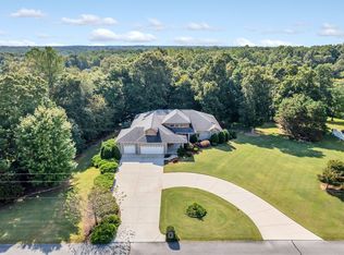 2124 Boswell Rd, Winchester, TN 37398